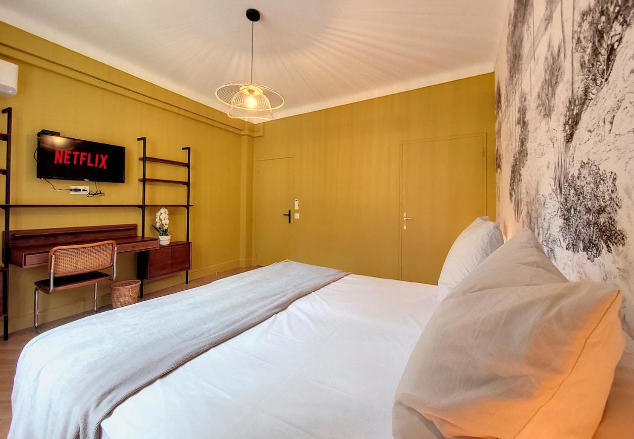 Nestor&jeeves - Port Lympia - Port Area - Close Old Town Nizza